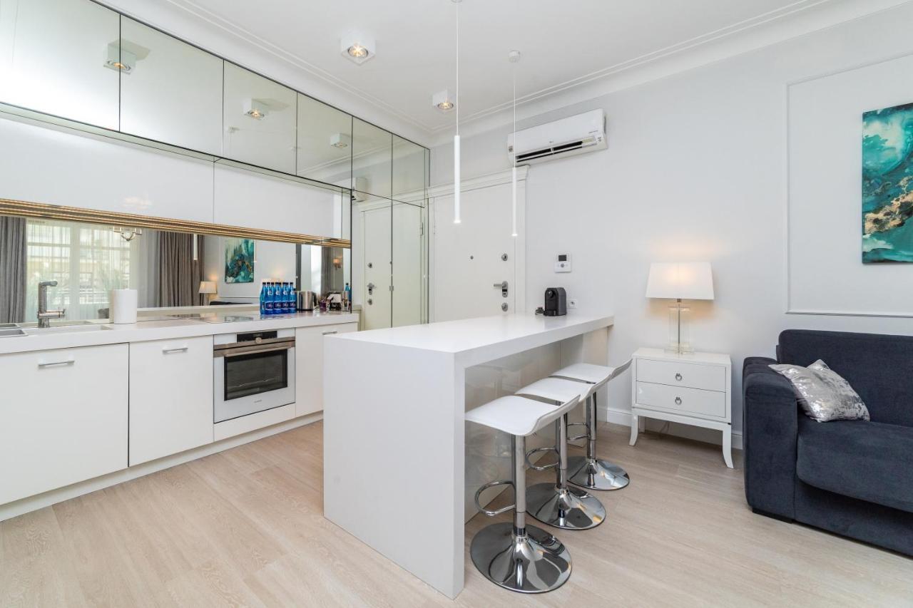 Cristal - Neptun Park By Oneapartments Apartment *